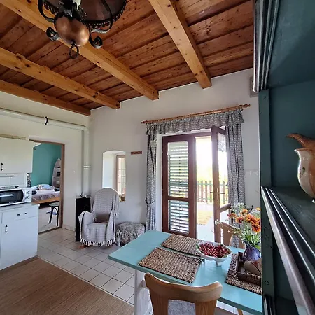 Hillside Vendeghaz A Szent Gyoergy-hegyen Raposka